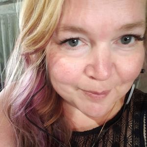 Meet your Posher, Michele